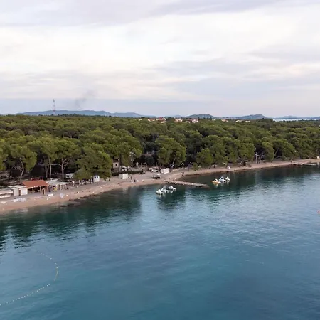 Mobile Lotus Биоград-на-Мору