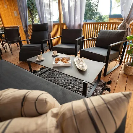 Dom wakacyjny Mobile Lotus *