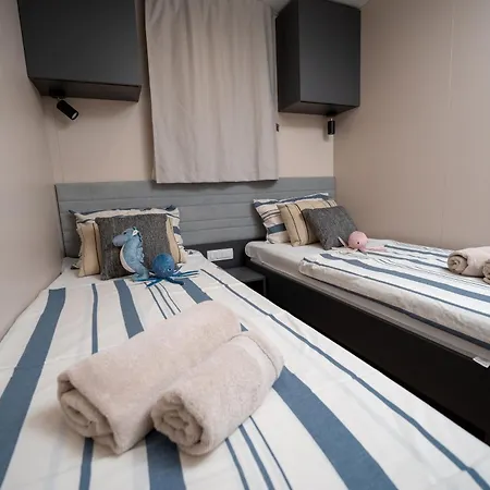 Dom wakacyjny Mobile Lotus *