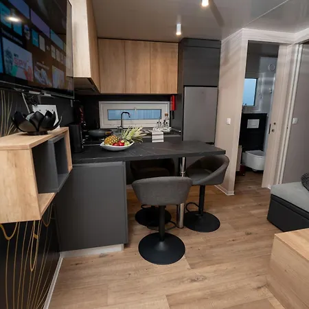 Mobile Lotus Dom wakacyjny *