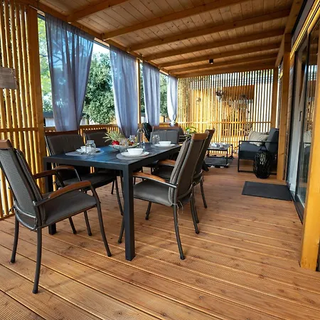 Dom wakacyjny Mobile Lotus *