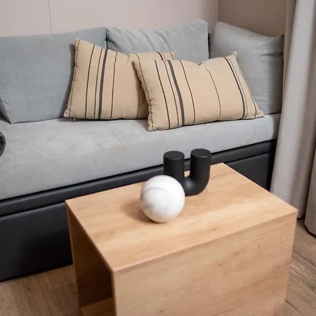 Mobile Lotus Biograd Na Moru